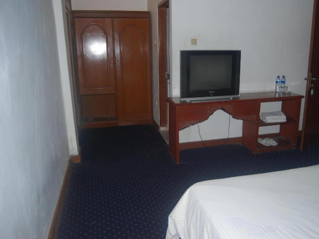 Sadinah Sahid Josodipuro Hotel Colomadu Exterior foto